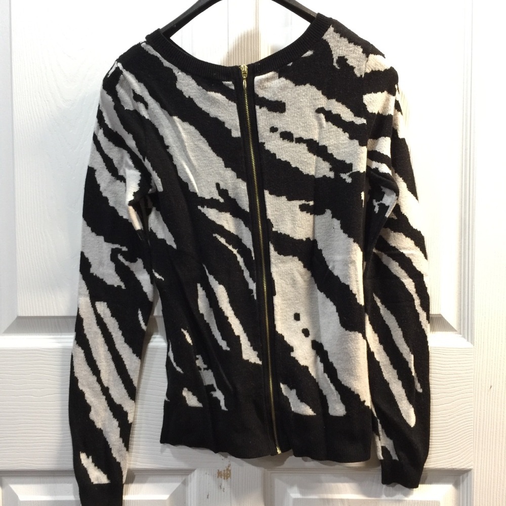 H&M Sweater - Picture 3 of 3